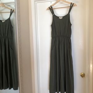 Universal Thread Mid Length Dress
